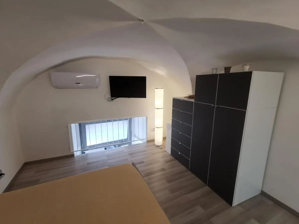 Casa Ninni Nanni Catania 0*,